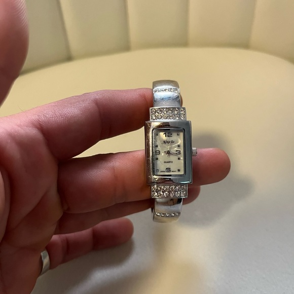 Novelle silver ice out wrist watch women - Picture 6 of 6